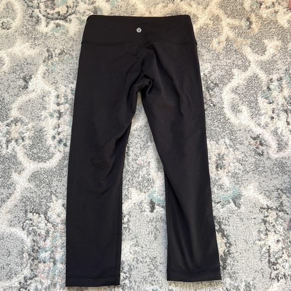 Lululemon crop leggings - Picture 6 of 9
